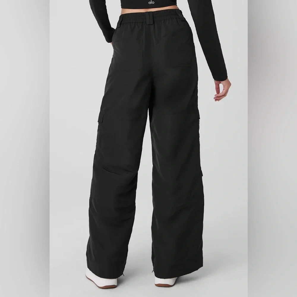 Alo Yoga High-Waist Ski-Moto Black Puffer Cargo Pocket Zipper Hem Pants EUC XXS